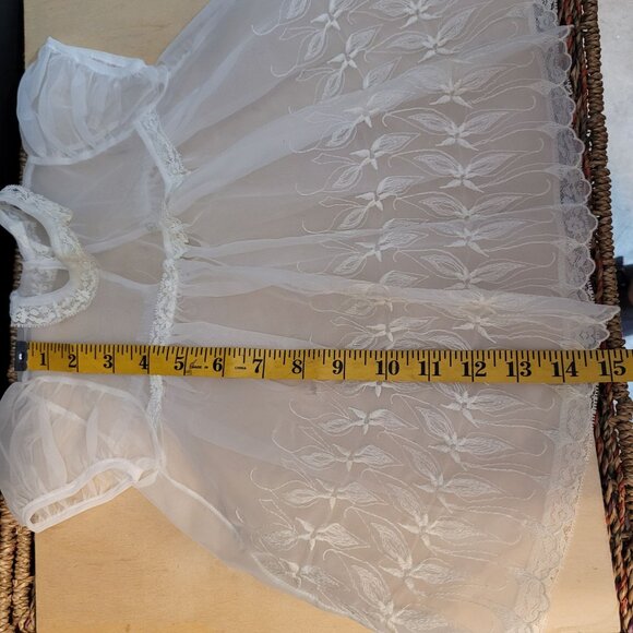 Vintage Baby Christening Baptism Clothes Lot 8 Pcs Plus Gift Box 60s 70s Retro - Picture 11 of 16